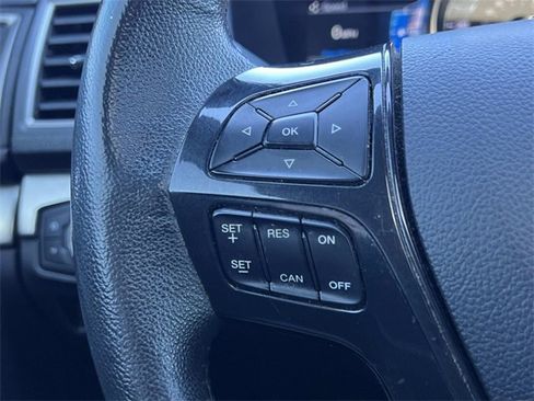 Used 2018 Ford Explorer XLT w/ Equipment Group 202A image 30