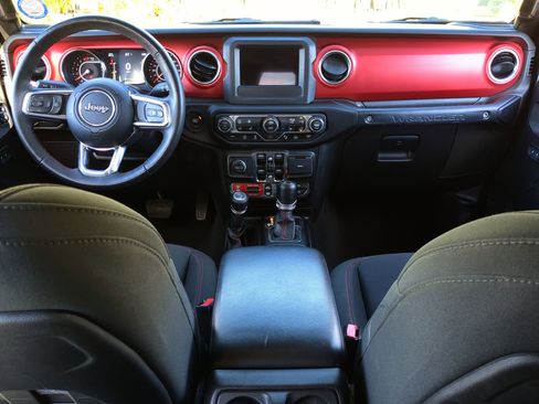 Used 2021 Jeep Wrangler Unlimited Rubicon w/ Safety Group image 14