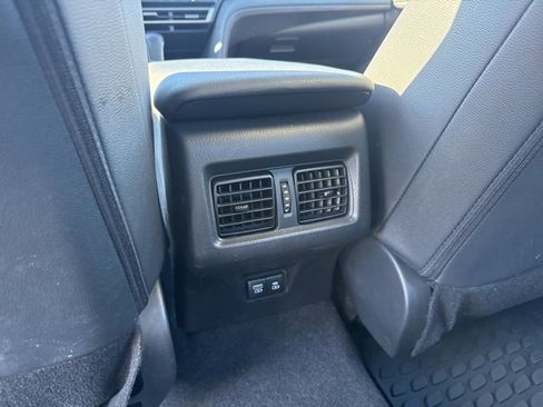 Used 2025 Toyota Camry SE image 20