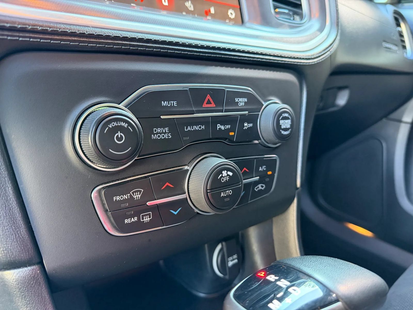 Used 2019 Dodge Charger Scat Pack w/ Plus Group RWD image 11