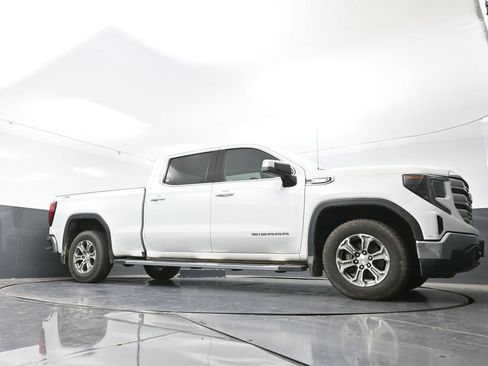 Used 2022 GMC Sierra 1500 SLE image 26