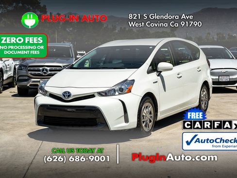Used 2015 Toyota Prius V Four FWD image 1