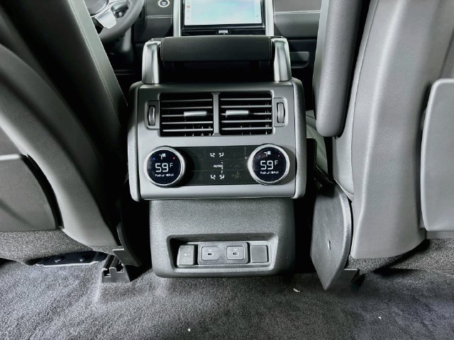 New 2026 Land Rover Discovery Limited Edition AWD/4WD image 25