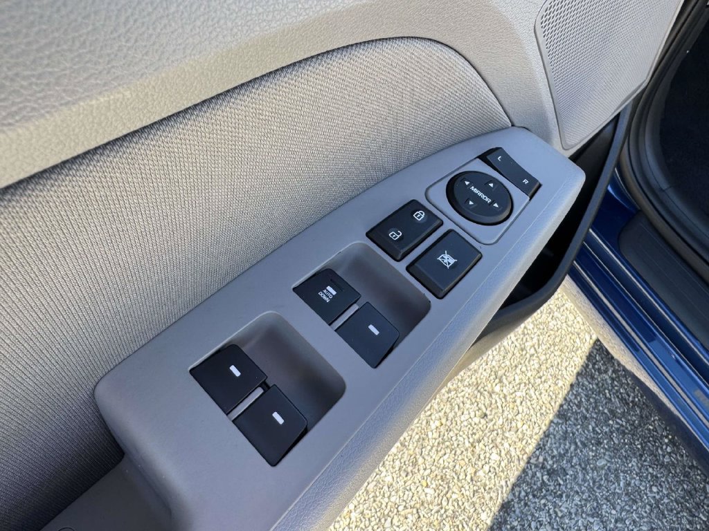Used 2020 Hyundai Elantra SEL w/ Cargo Package (C1) FWD image 18