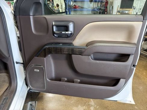 Used 2016 GMC Sierra 1500 Denali w/ Enhanced Driver Alert Package AWD/4WD image 25