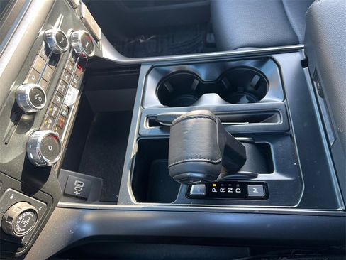 Used 2025 Ford F150 Lariat w/ Equipment Group 501A Mid image 27