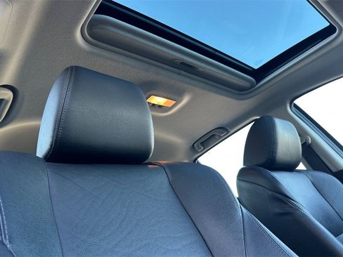 Used 2012 MAZDA MAZDA3 i Grand Touring image 13