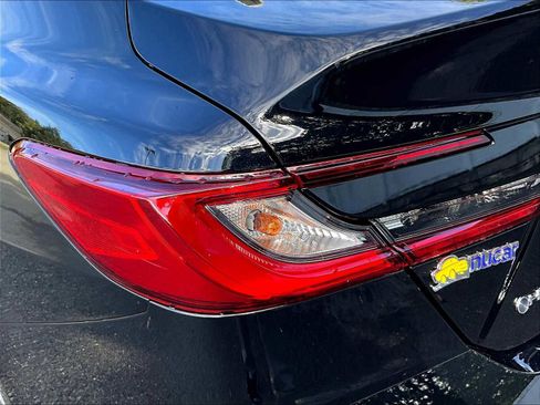 Used 2025 Toyota Camry LE image 34