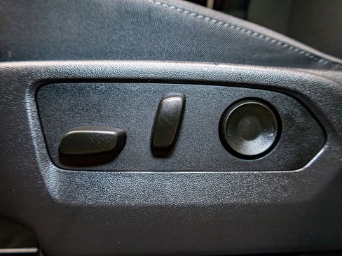 Used 2025 Chevrolet Silverado 1500 Custom Trail Boss image 25