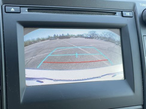 Used 2017 Toyota Camry LE FWD image 23