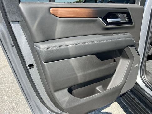 New 2026 GMC Yukon XL Denali w/ Sun & Power Step Package AWD/4WD image 26