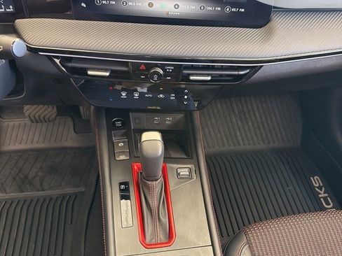 Certified 2025 Nissan Kicks SR image 8