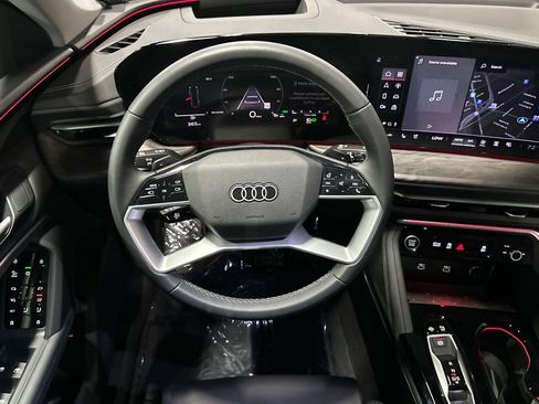 Used 2025 Audi Q5 Premium Plus w/ Premium Plus AWD/4WD image 13