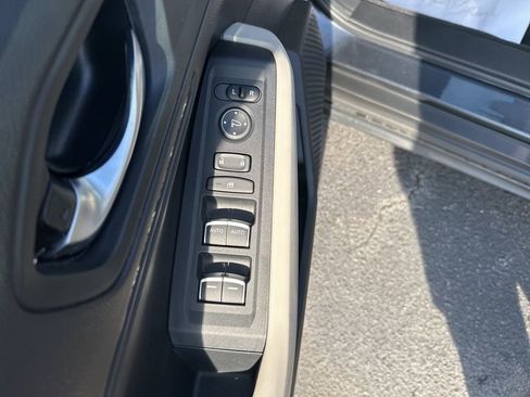 Certified 2025 Honda Accord LX image 22