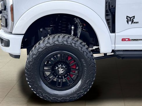 New 2026 Ford F250 Lariat w/ Black Appearance Package image 45