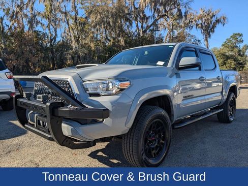 Used 2019 Toyota Tacoma TRD Sport image 9