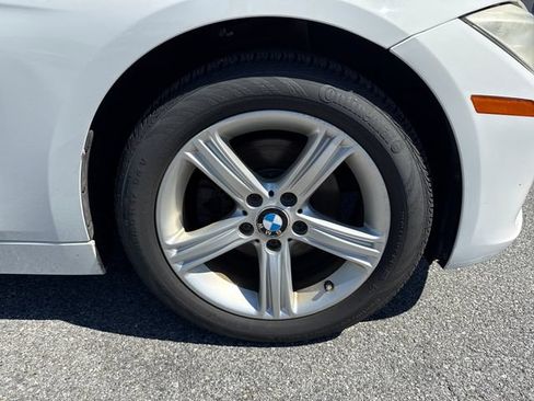 Used 2015 BMW 328i xDrive Sedan AWD/4WD image 9