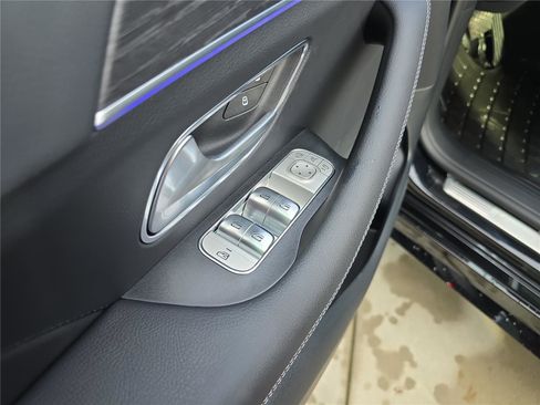Used 2025 Mercedes-Benz GLE 350 4MATIC image 22