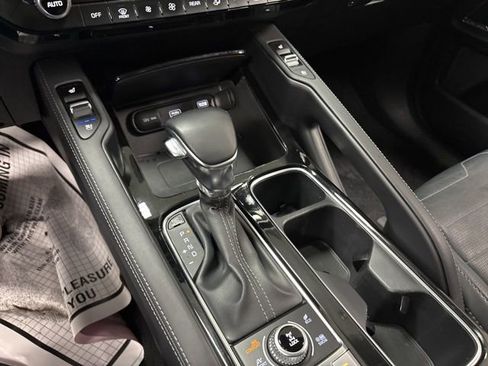 Used 2021 Kia Telluride SX w/ SX Prestige Package image 28