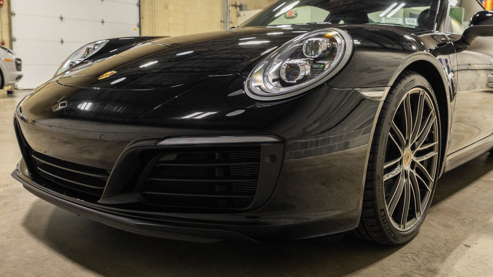 Used 2018 Porsche 911 Carrera RWD image 19