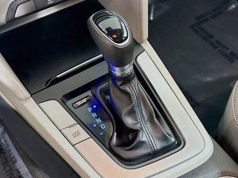 Used 2018 Hyundai Elantra SEL image 20