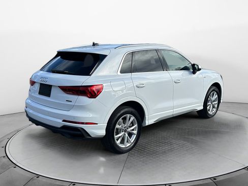 Certified 2025 Audi Q3 2.0T Premium w/ Convenience Package image 7