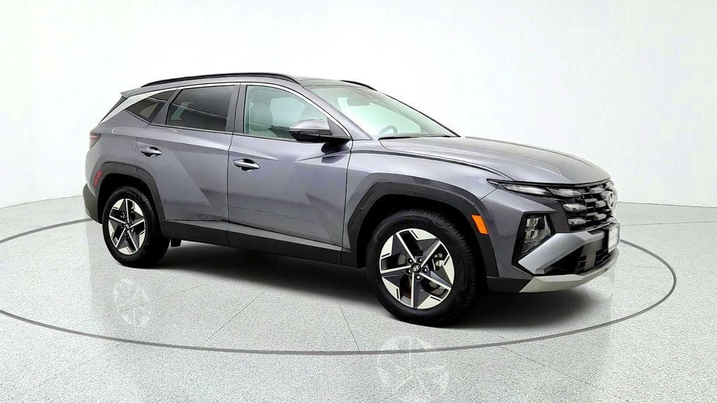 Used 2025 Hyundai Tucson SEL AWD/4WD image 3