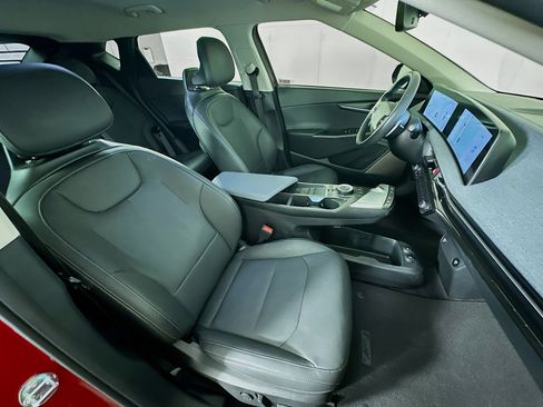 Used 2024 Kia EV6 Wind w/ Wind Technology Package image 30