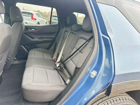 Used 2025 Chevrolet Equinox LT image 37