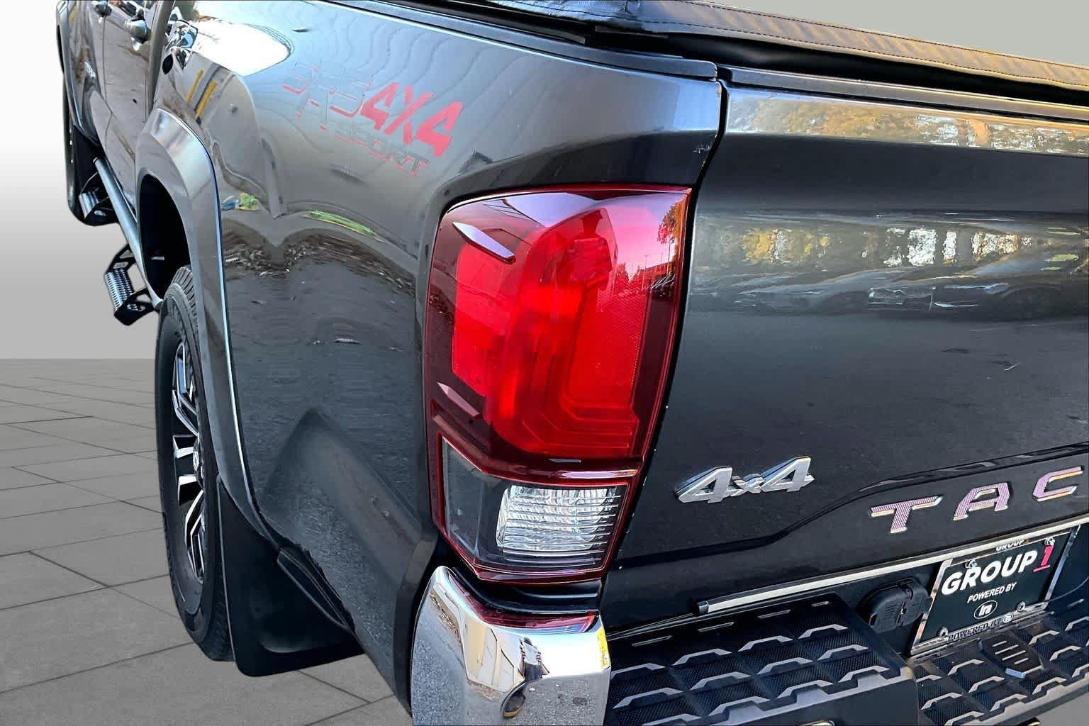Used 2021 Toyota Camry XLE FWD image 27
