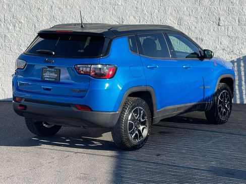 New 2026 Jeep Compass Trailhawk w/ Sun, Sound & Navigation Group image 7