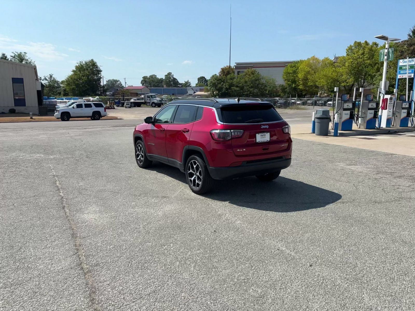 Used 2025 Jeep Compass Limited AWD/4WD image 10