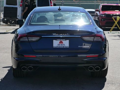 Used 2023 Maserati Quattroporte Modena RWD image 6