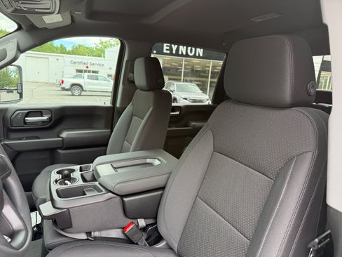 New 2026 GMC Sierra 3500 Pro AWD/4WD image 14