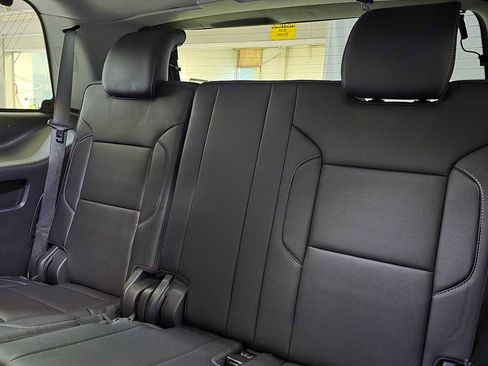 Used 2020 GMC Yukon Denali w/ Denali Premium Package image 18