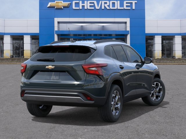 New 2026 Chevrolet Trax LT w/ Driver Confidence Package FWD image 4