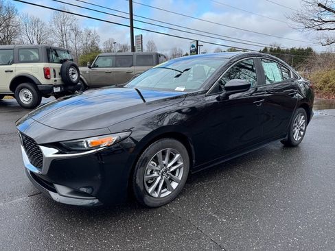 Used 2021 MAZDA MAZDA3 s image 3