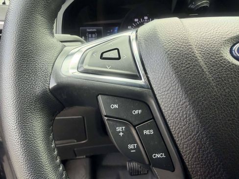 Used 2023 Ford Edge SEL w/ Sport Appearance Package AWD/4WD image 10