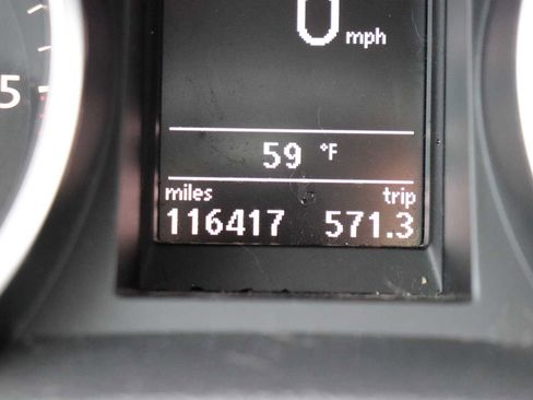 Used 2011 Volkswagen Jetta TDI image 11