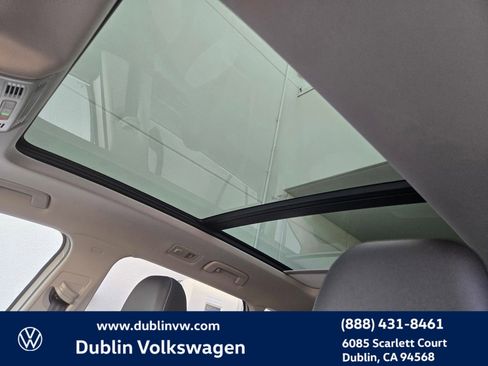 Certified 2023 Volkswagen Taos SEL image 18