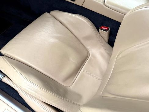 Used 2005 Aston Martin DB9 Coupe RWD image 36