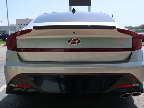 Used 2021 Hyundai Sonata SEL image 9