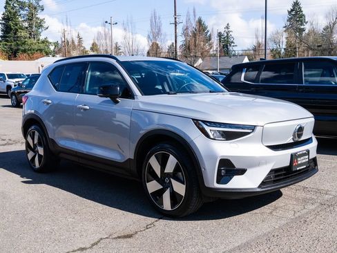 Used 2023 Volvo XC40 Recharge Ultimate AWD/4WD image 1