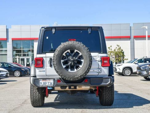 Used 2024 Jeep Wrangler Unlimited Rubicon 4xe image 9