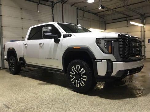New 2024 GMC Sierra 2500 Denali Ultimate image 5