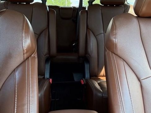 Used 2020 Subaru Ascent Touring w/ Popular Package #3 AWD/4WD image 39