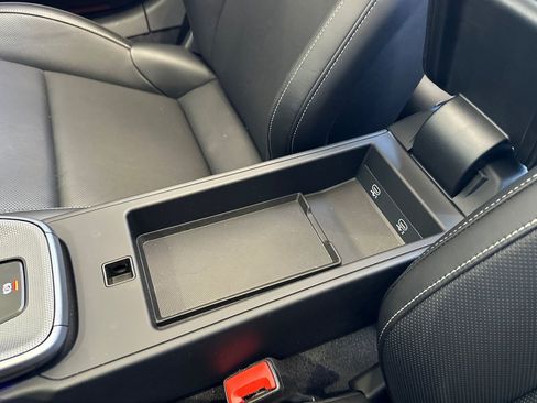 Used 2024 Porsche 911 Carrera 4S image 27