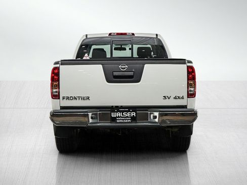 Used 2019 Nissan Frontier SV AWD/4WD image 4