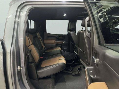 Used 2021 Chevrolet Silverado 1500 High Country w/ Technology Package AWD/4WD image 36