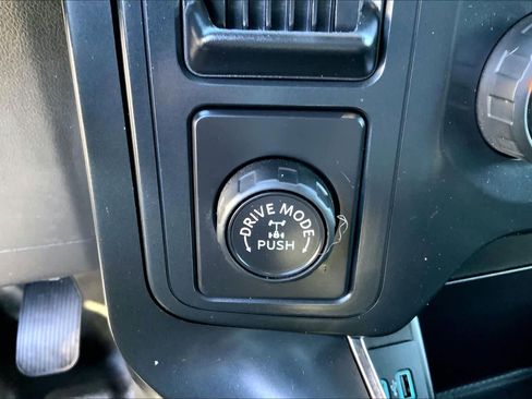 Certified 2022 Ford F150 XL w/ STX Appearance Package image 30